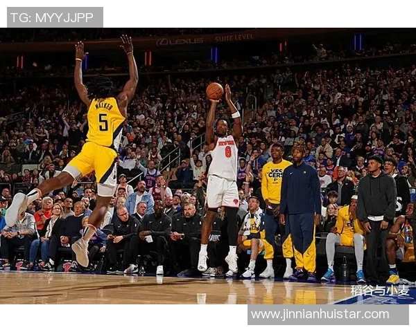 麦克丹尼尔斯半场完美表现6中6砍17分三分球全中并上演精彩空接暴扣